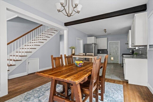 Building Photo - 10302 Aspen St