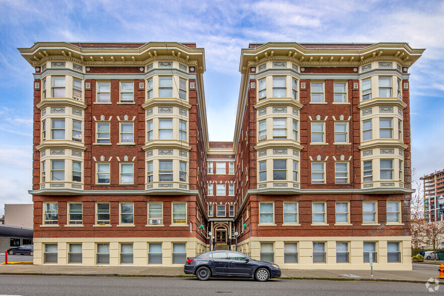 Primary Photo - Brown Apartments