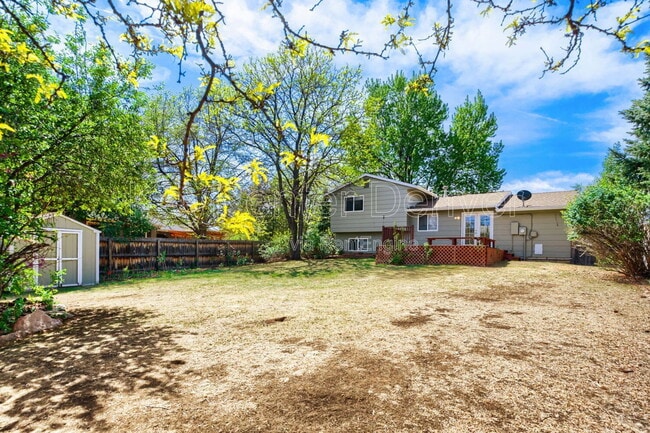 Building Photo - 8099 W 93rd Way