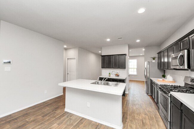 Building Photo - 21234 Bellaria Summit Trail