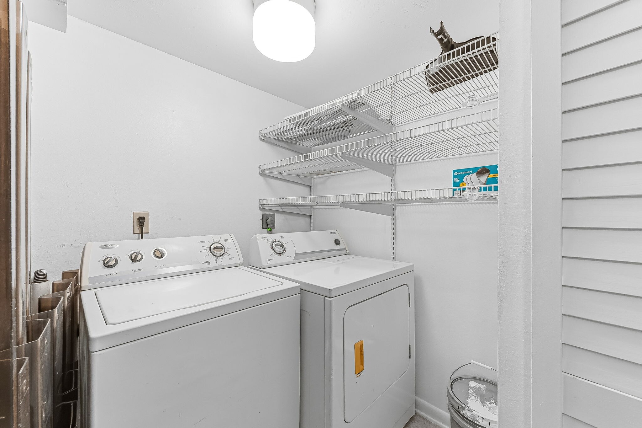 Building Photo - 1514 Edgewater Cir