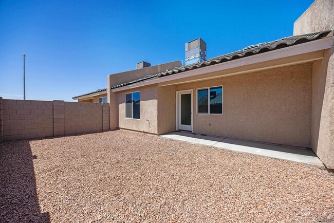 Building Photo - 3861 S Sol Dr