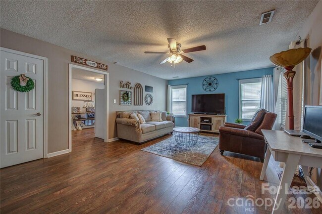 Building Photo - 121 Pratt St