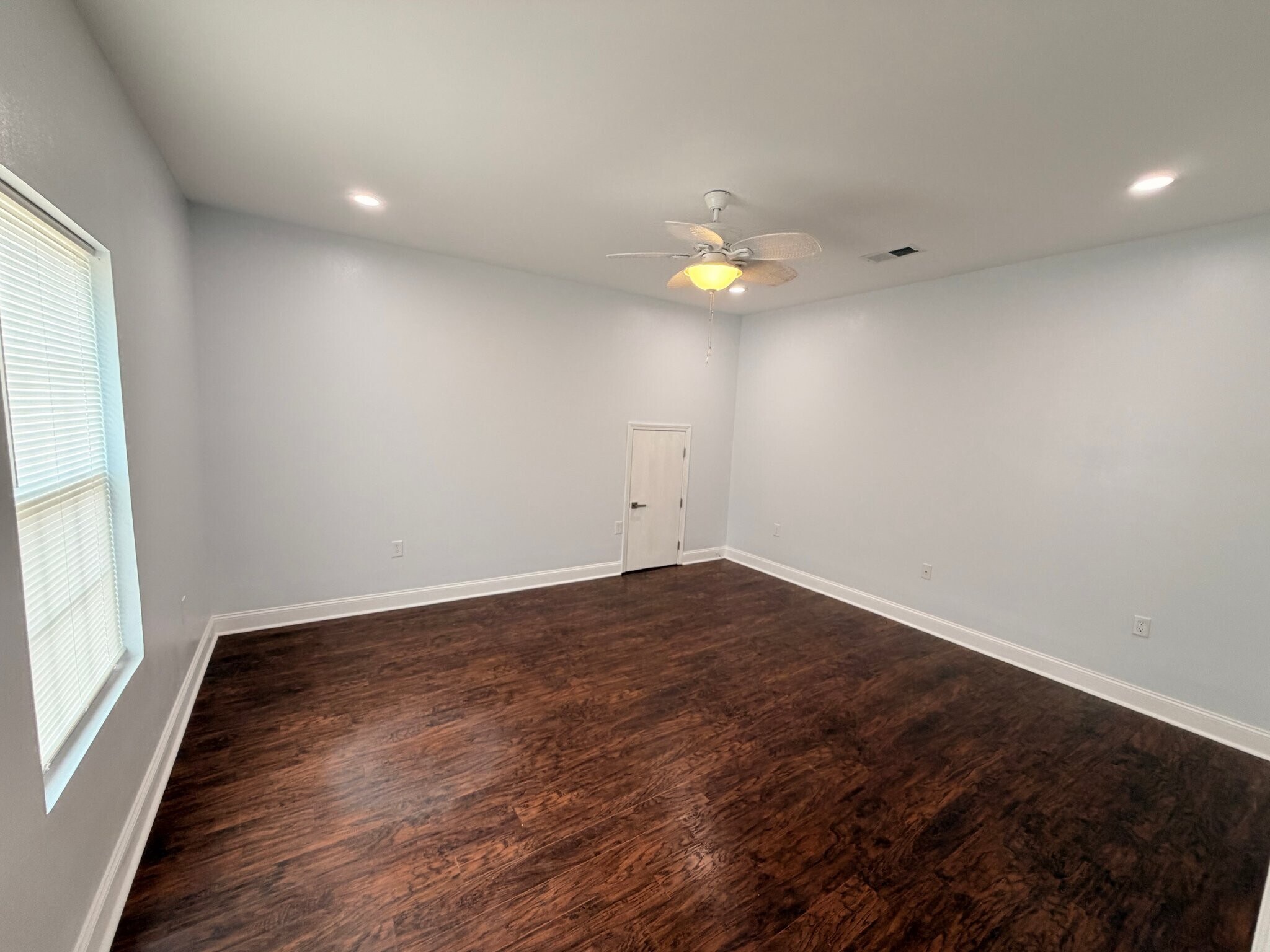 Building Photo - 6205 Wadsworth Dr