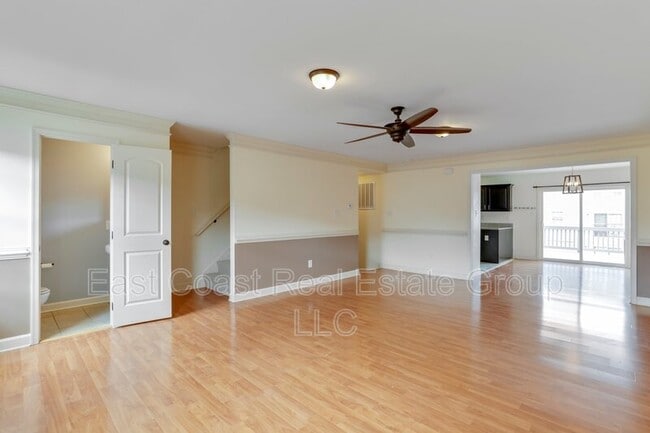 Building Photo - 38 Envy Ct