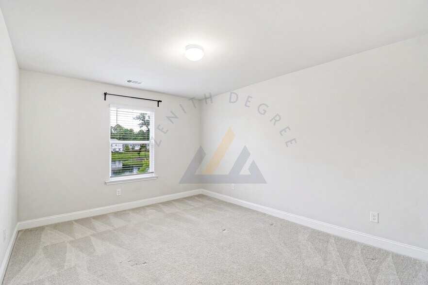 Building Photo - 124 Danner Dr