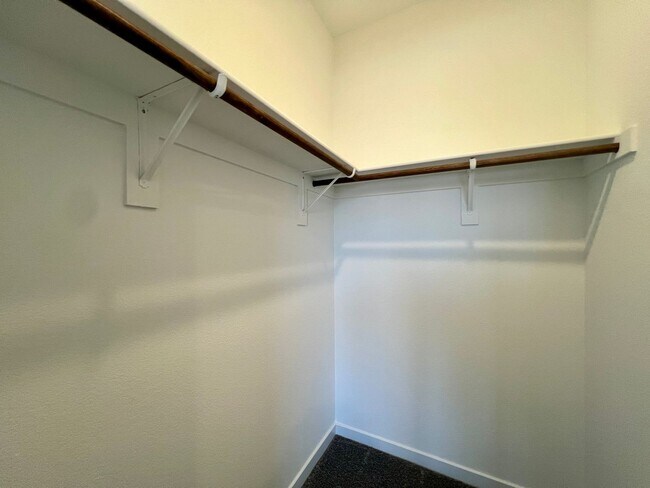 Building Photo - Stunning Newly Built 4-Bedroom, 3-Bathroom Home in Henderson