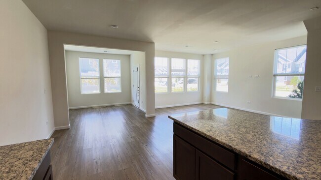 Building Photo - 659 Switchgrass Wy