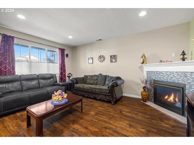 Building Photo - 7146 NW 167th Ave