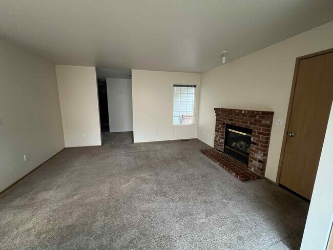 Building Photo - 2966 Sprague St