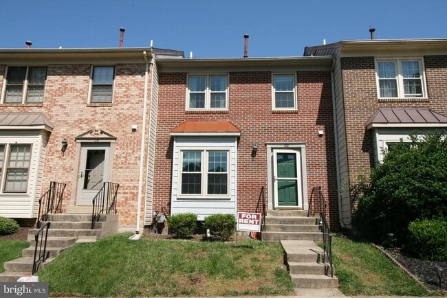 Building Photo - 130 Deer Park Ln