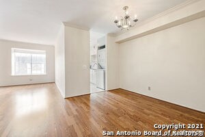 Building Photo - 7834 Broadway St