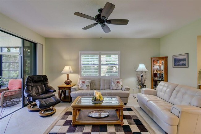 Building Photo - 6101 SE Landing Way