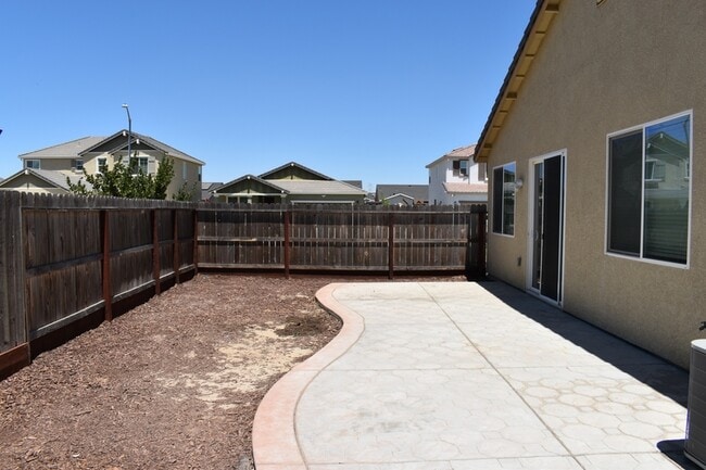 Building Photo - 3591 Sunstone Ct