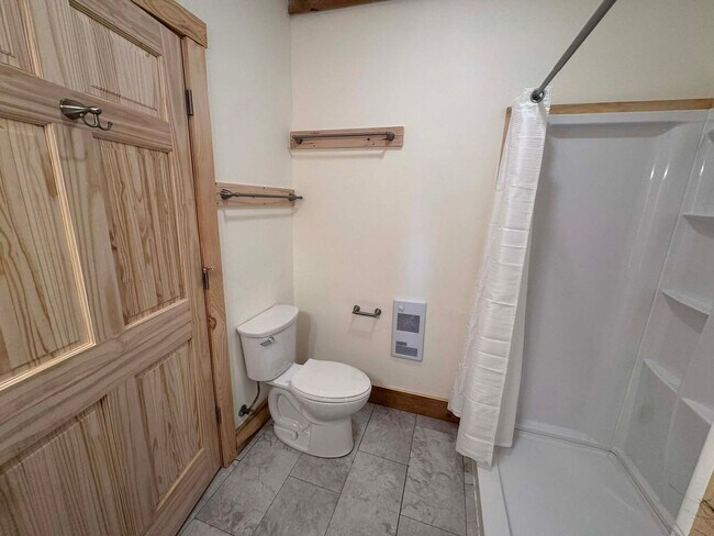 Building Photo - Meadow Woods