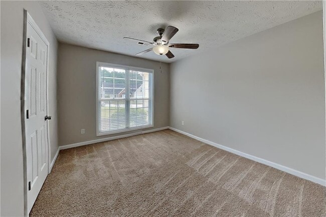 Building Photo - 1096 Sham Pointe Dr