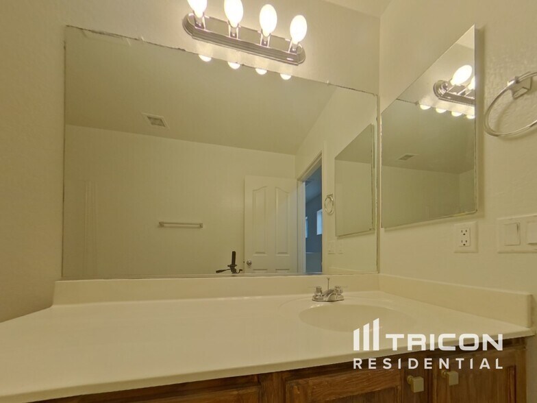 Building Photo - 23844 W Papago St