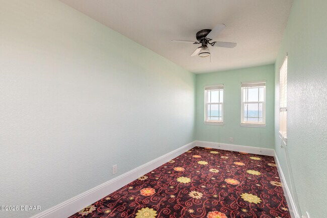 Building Photo - 2288 S Ocean Shore Blvd