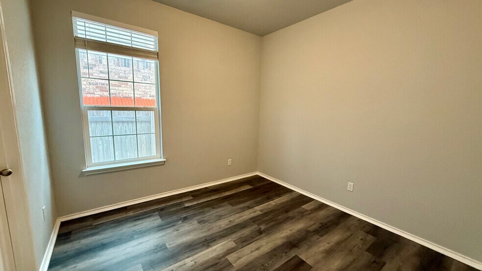 Building Photo - 260 Sage Derby Dr