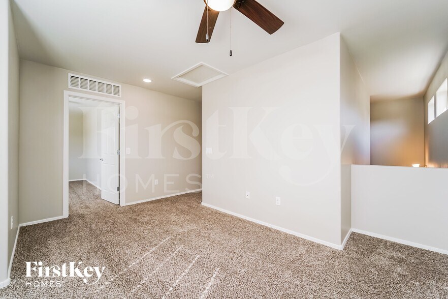 Building Photo - 12239 E Metz Dr