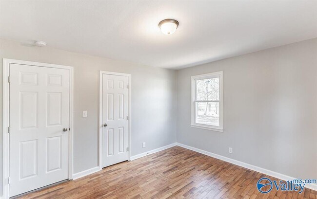 Building Photo - 401 12th Ave NW