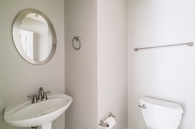 Building Photo - 7603 Quintero Dr