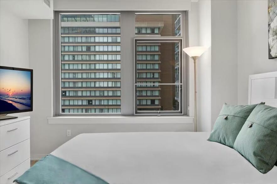 Building Photo - 400 Army Navy Dr