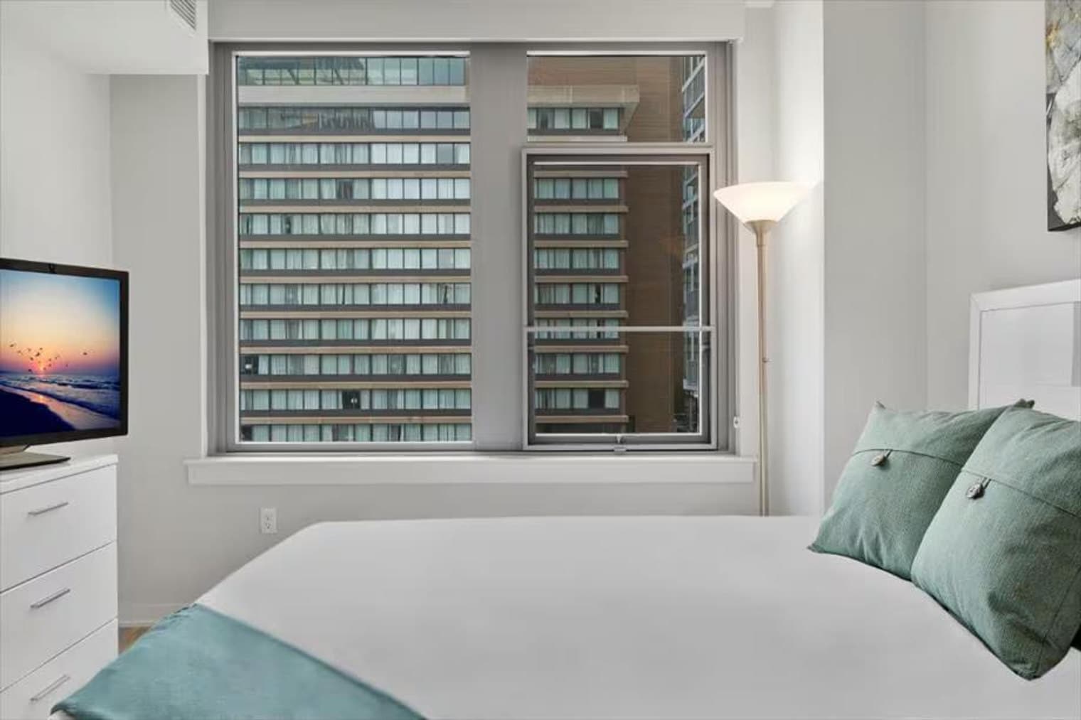 Building Photo - 400 Army Navy Dr