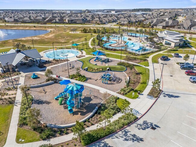 Building Photo - 7818 Starfish Arbor Dr