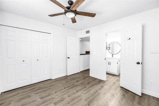 Building Photo - 9613 Tara Cay Ct