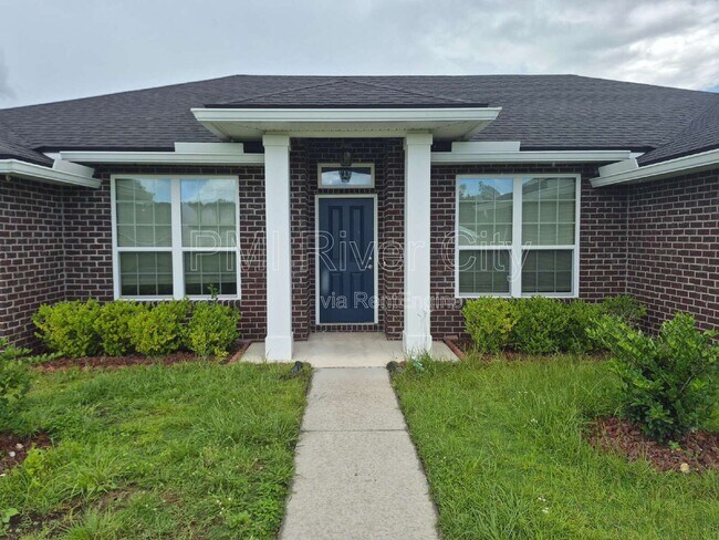 Building Photo - 53671 Carrington Dr