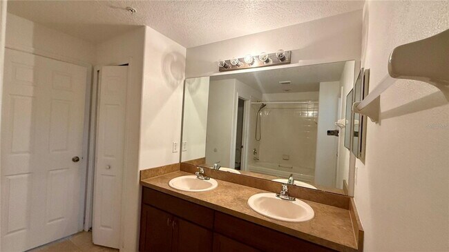 Building Photo - 2052 Cypress Bay Blvd