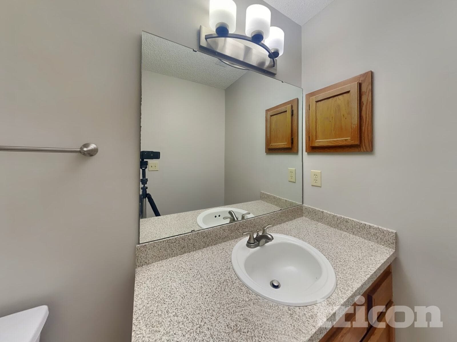 Building Photo - 8256 Creek Hollow Ct