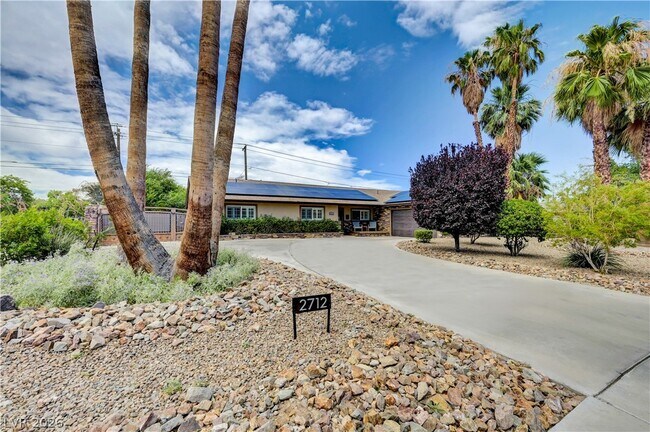Building Photo - 2712 W Oakey Blvd