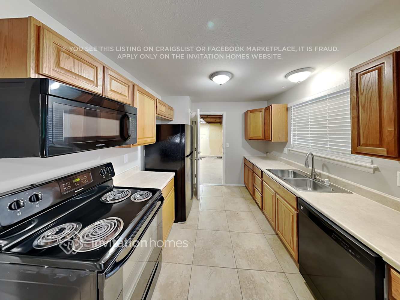 Building Photo - 4445 E 93rd Dr