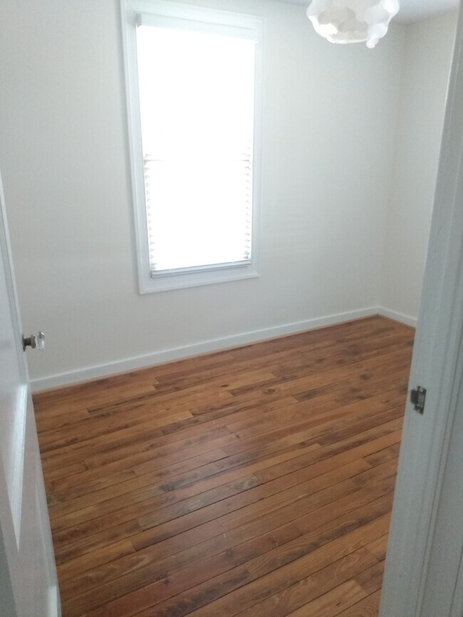 Building Photo - 2300 Mount Pleasant St