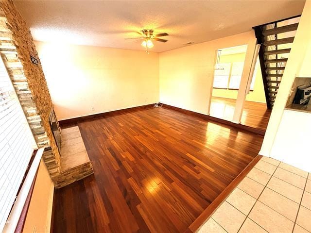 Building Photo - 2021 Clubview Dr