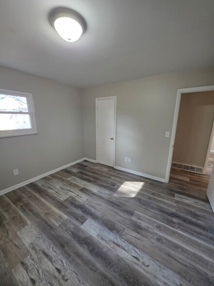 Building Photo - 3187 Licking Valley Rd