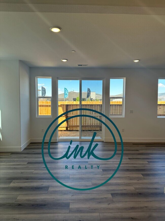 Building Photo - Beautiful and Modern Newly Built Townhome ...