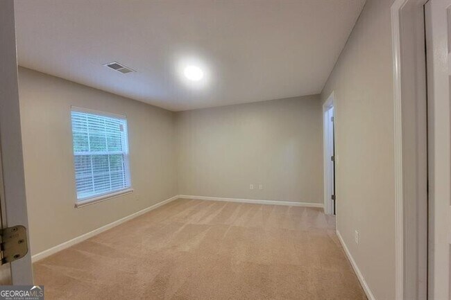 Building Photo - 3110 Crest Ridge Cir SW