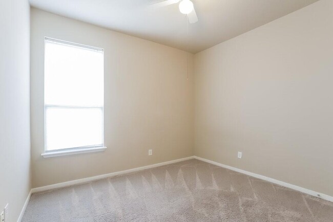 Building Photo - 22035 Willow Downs Dr