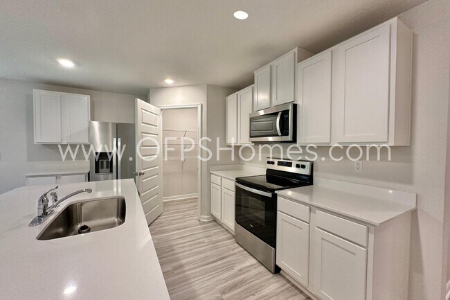 Building Photo - 2640 Saltgrass Wy