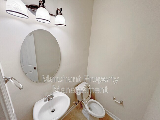 Building Photo - 304 Horsepen Way