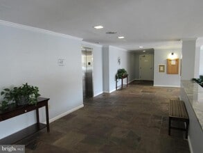 Building Photo - 5353 Columbia Pike