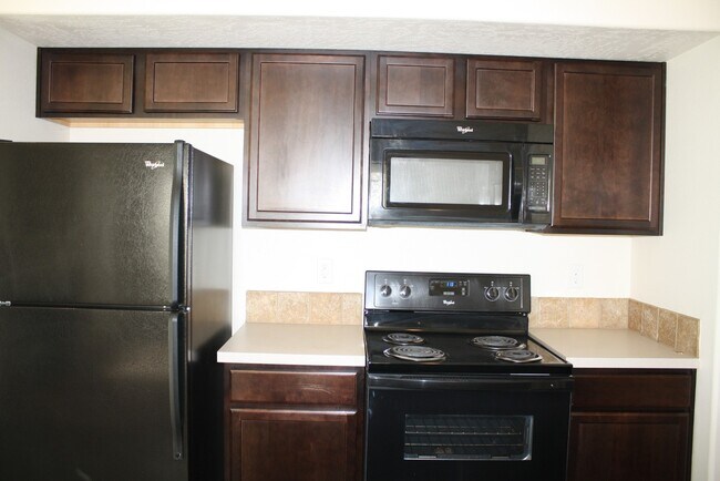 Building Photo - 1020 S Olympia Pl