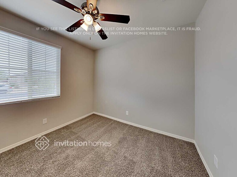 Building Photo - 18210 W Carlota Ln