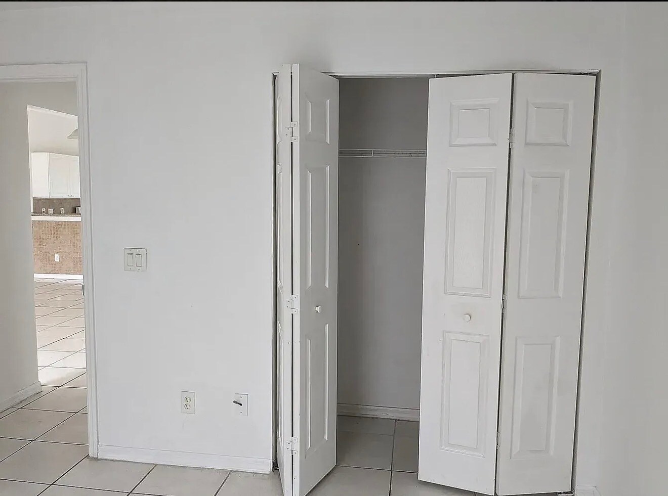 Building Photo - 1031 Abrams Blvd