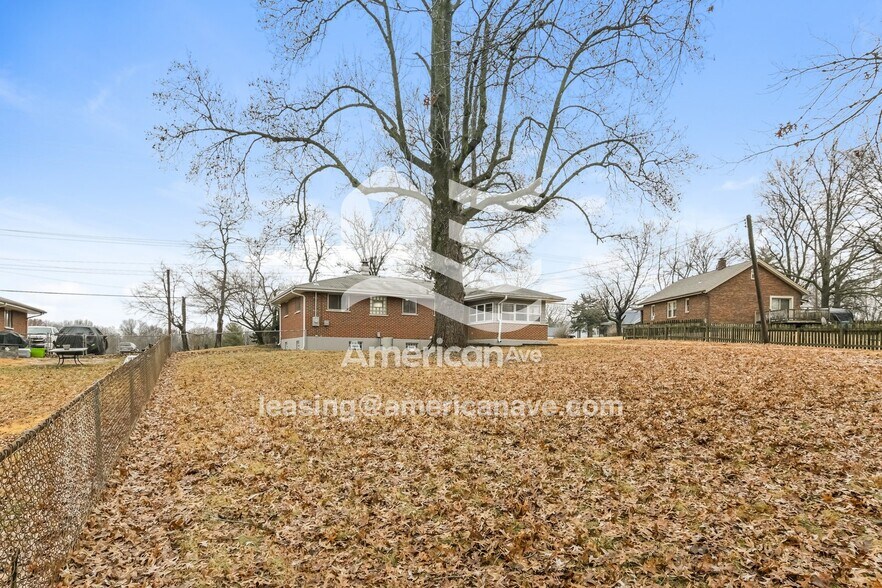 Building Photo - 13355 Old Halls Ferry Rd