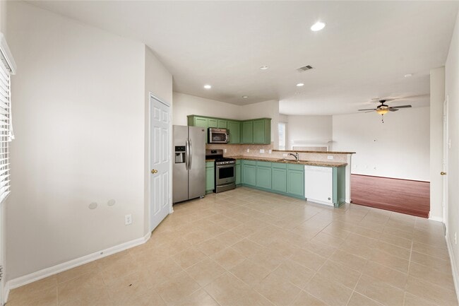 Building Photo - 7431 Sabinal Creek Dr