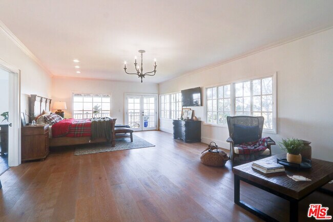 Building Photo - 456 S McKnight Rd